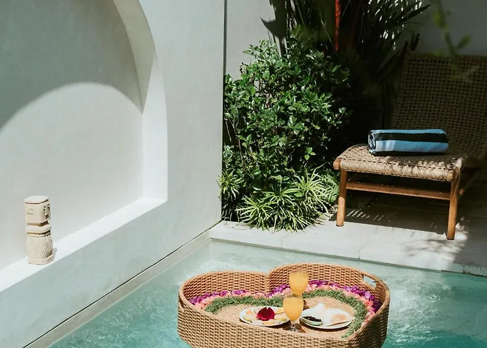 Cozy In Pererenan - Skylight Bath & Walk To *