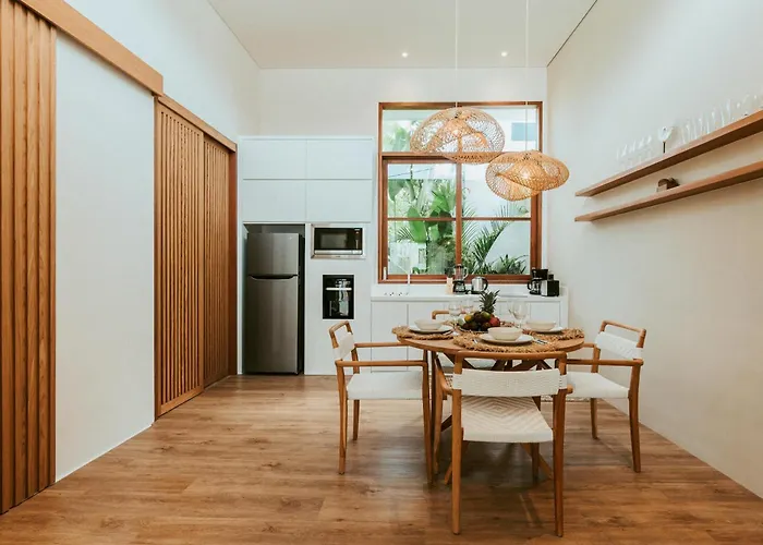 Cozy In Pererenan - Skylight Bath & Walk To Villa *