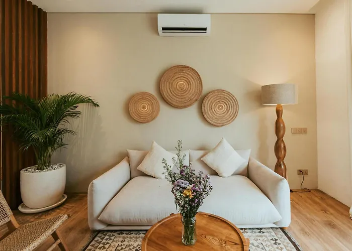 Cozy In Pererenan - Skylight Bath & Walk To Villa *